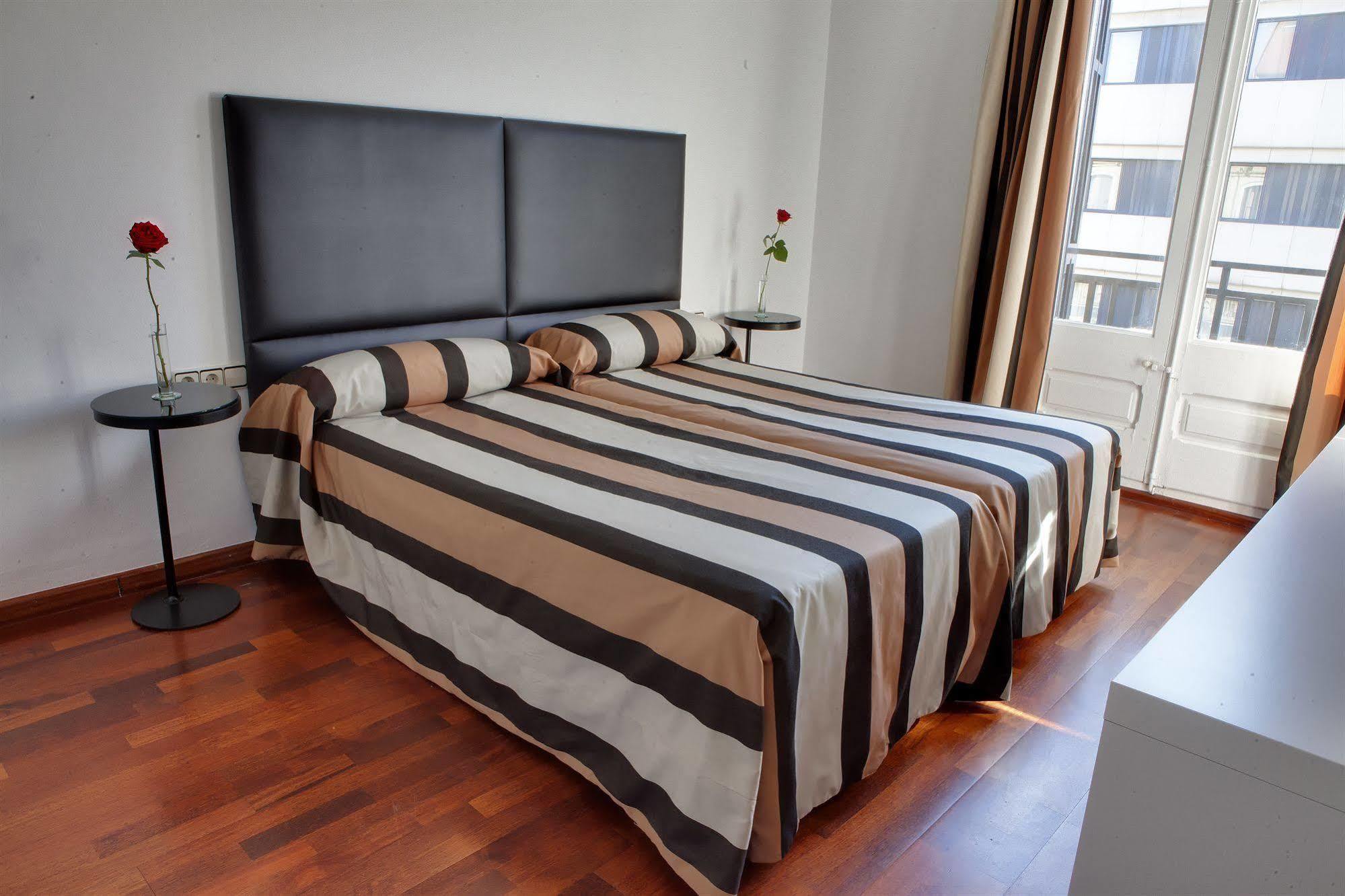 Barcelona Apartment Val Luaran gambar
